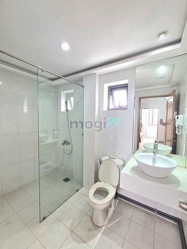 Hình ảnh Căn Hộ dạng studio cửa sổ lớn sạch đẹp Quận 1