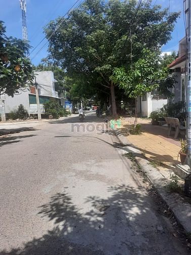 Hình ảnh Đất ngay cổng tây chợ phước mỹ 93m2 thổ cư đường nhựa Phùng Khắc Khoan
