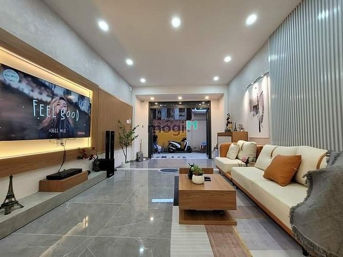 Hình ảnh Nhà Mới - 3 Lầu (65m2), BÀNH VĂN TRÂN 13.5 Tỷ.