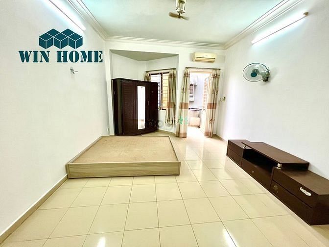 Hình ảnh Cho thuê Phòng Full Nội Thất ban công 30m2 Hoàng Hoa Thám, Tân Bình