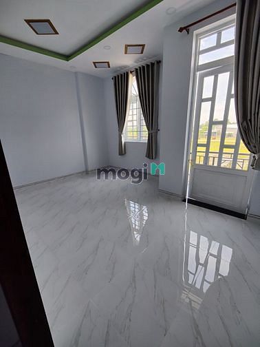 Hình ảnh Nhà 1 trệt 2 lầu giá 720tr/ căn