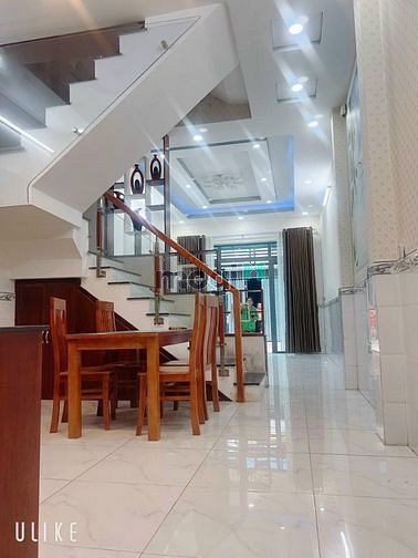 Hình ảnh Bán nhanh nhà Tân Bình gần Cách Mạng Tháng Tám