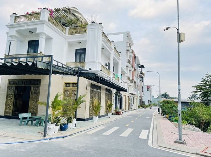 Hình ảnh Bán Gấp Lô Đất Thổ Cư Ở Hương Lộ 2, Gần Coopmart Bình Tân, Sổ Riêng