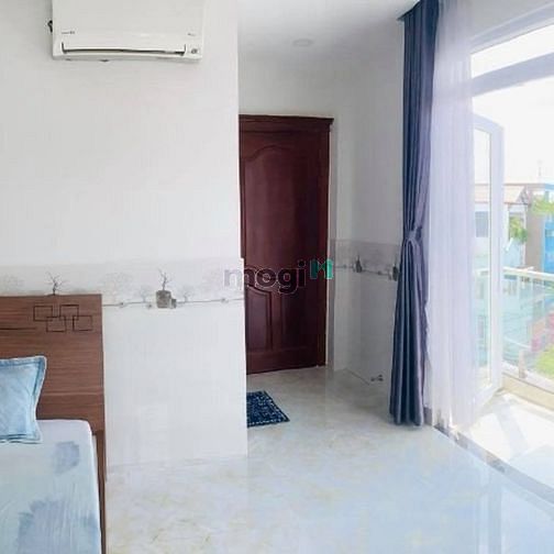 Hình ảnh CHDV Có Ban Công -FULL NT ngay NI Sư Huỳnh Liên