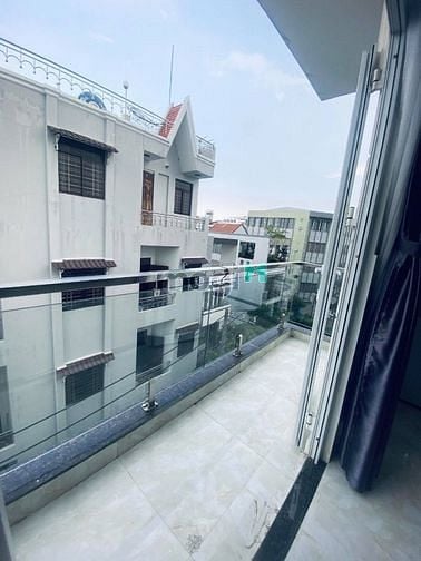 Hình ảnh CHDV Có Ban Công -FULL NT ngay NI Sư Huỳnh Liên