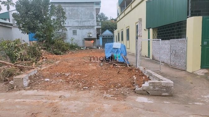 Hình ảnh Cần Bán nhanh 105m Sen TRì sau UBND ,CNC Hòa Lạc giá chỉ 1,x tỷ