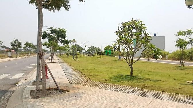 Hình ảnh Bán Đất Nền Mặt Tiền Bình Chánh (100m2)-Sổ Riêng