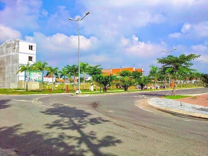 Hình ảnh Bán Đất Nền Mặt Tiền Bình Chánh (100m2)-Sổ Riêng