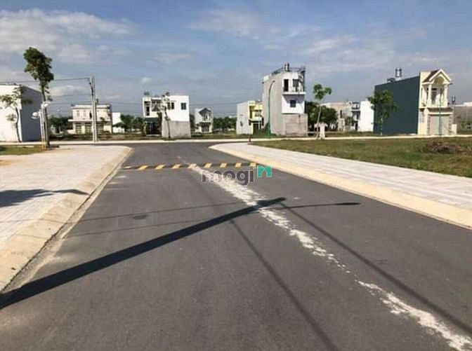 Hình ảnh Bán Đất Nền Mặt Tiền Bình Chánh (100m2)-Sổ Riêng