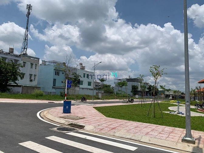 Hình ảnh Bán Đất Nền Mặt Tiền Bình Chánh (100m2)-Sổ Riêng