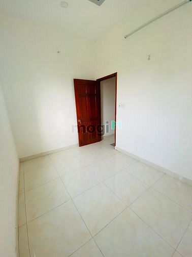 Hình ảnh Bán Nhà 4x8,5 765tr SHR Long An