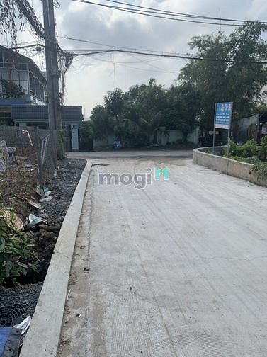 Hình ảnh Quận 12 bán  Đất Thổ cư 100% Mặt Tiền Thạnh Lộc 28 128m2 giá 5.58 tỷ