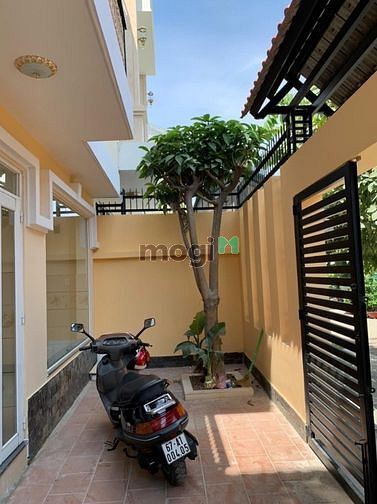 Hình ảnh Bán nhà biệt thự diện tích lớn giá hơn 8tỷ