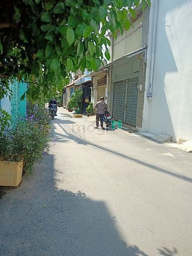 Hình ảnh Nhà TCH10 70m2 Hẻm 8m Thông , Giá hủy diệt 2,6 tỷ
