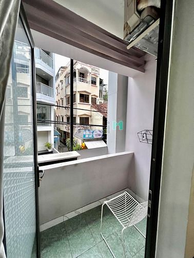 Hình ảnh CHDV full nội thất mặt tiền quận 1