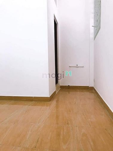 Hình ảnh Nhà đẹp Phan Xích Long 4 tầng, 6PN, 6WC, 4.3 TỶ