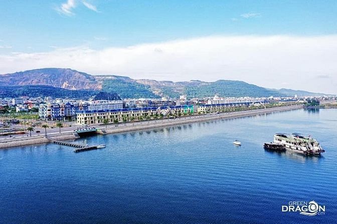 Hình ảnh biệt thự mặt biển wiew trọn vịnh bái tử long
