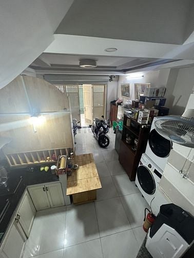 Hình ảnh Hẻm 2.7m Phan Đăng Lưu, 4 lầu, 3Pn lớn, 4wc, chỉ 5.66 tỉ