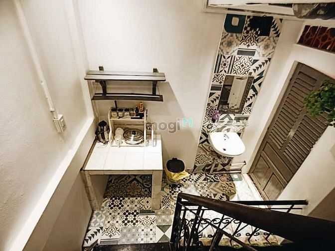 Hình ảnh ✅Nguyễn Cảnh Chân-Q1-Free dịch vụ-balcon-FULL NT✅