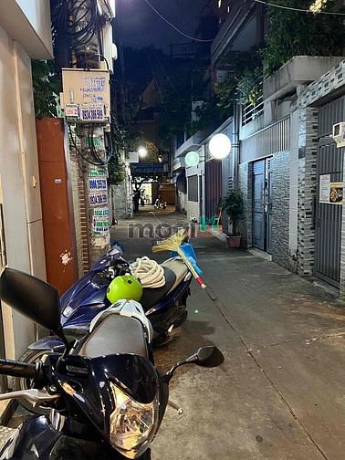 Hình ảnh Nhà hẻm Lê Thị Riêng trung tâm quận 1