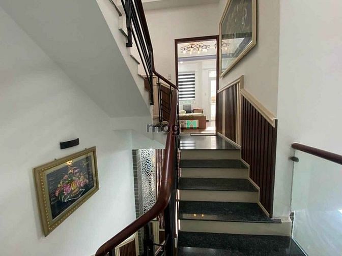 Hình ảnh Bán nhà Gần chợ Bình Trị Đông-4 tầng đường Ô tô 10m đỗ trước nhà.