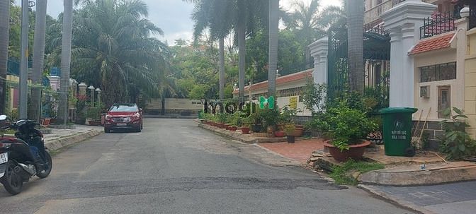 Hình ảnh Hạ giá (53.5Ty) chốt nhanh! Biệt thự đẹp (300m2) khu Compound
