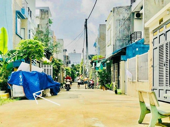 Hình ảnh Đất nền đẹp giá rẻ Hiệp Bình Chánh, Thủ Đức.Giá 3 tỷ 9/ 82m2. Sổ riêng