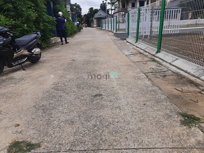 Hình ảnh Cần bán nhanh lô đất Đội 8 Tân Xã, Thạch Thất DT 66,3m2 mặt tiền 5,07m