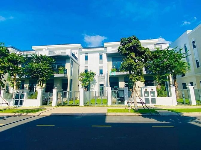 Hình ảnh Nhà Phố KĐT sinh thái phía Đông HCM
