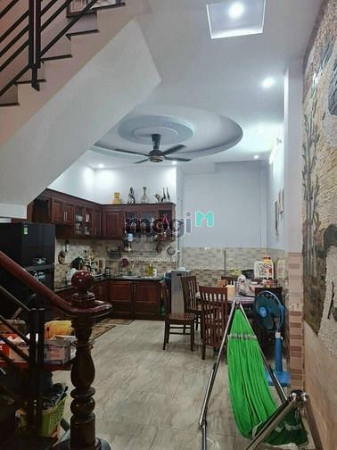 Hình ảnh Bán nhà gần bùng binh Lê Văn Sĩ 55m2 khu vực Tân Bình