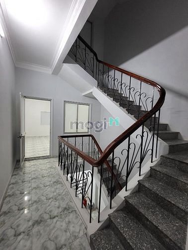Hình ảnh Nhà mới mặt tiền Đề Thám - giá giảm
