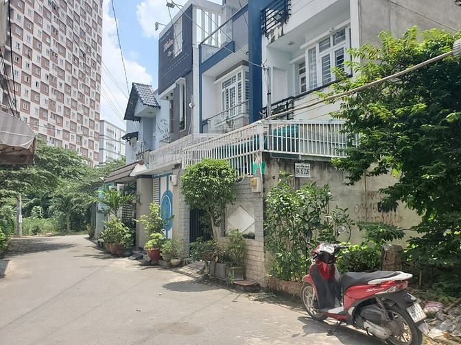 Hình ảnh 69M2 GIÁ 4TY8 cách đường Tam Bình 50, bên cạnh chung cư Đạt Gia, Hẻm x