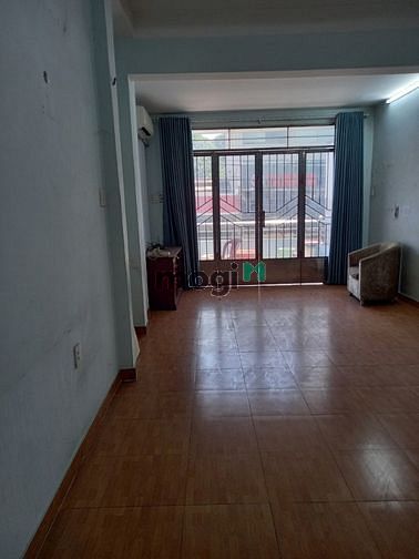 Hình ảnh Bán đất mặt tiền Lạc Long Quân