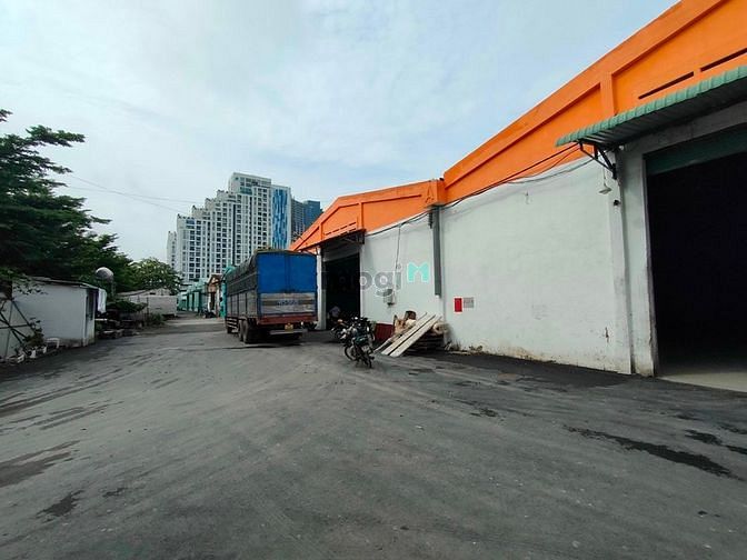 Hình ảnh Cho Thuê kho quận 7 đường xe cont 24-24