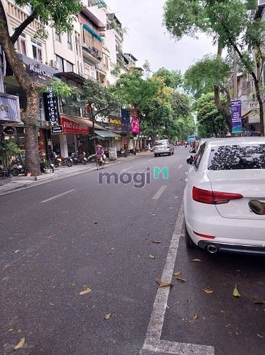 Hình ảnh Chính chủ bán gấp nhà Mặt phố Hàng Bún giá 11.5 tỷ, 65m2, Sổ đỏ