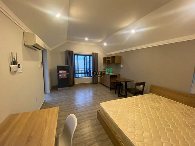 Hình ảnh Phòng có ban công, full nội thất, linh đông thủ đức