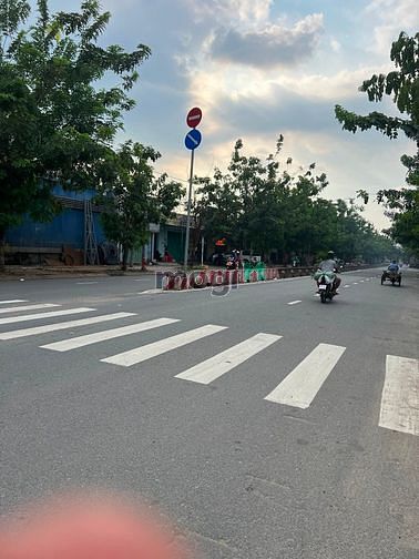 Hình ảnh Đất đẹp giá rẻ đường Lê Thị Riêng, p.Thới An, quận 12. Dt 90m2. Có sổ