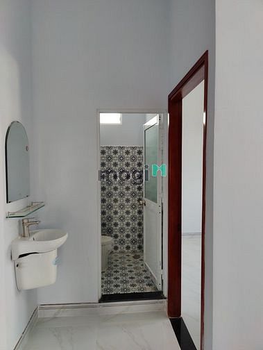 Hình ảnh Cần bán nhà phố 1 trệt, 1 lầu, 1 lửng tại Đức Hòa, Long An.