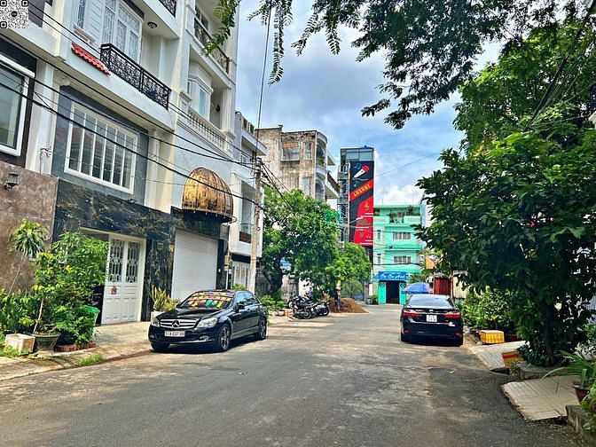 Hình ảnh Đất VIP Bên Sông Ngay GiGaMall ĐS 17 Hiệp Bình Chánh, Đường 8m Vĩa Hè