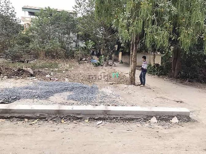 Hình ảnh Cần bán gấp 103m2 đất thổ cư, mặt tiền lớn tại ngõ 751 Bát Khối, LB