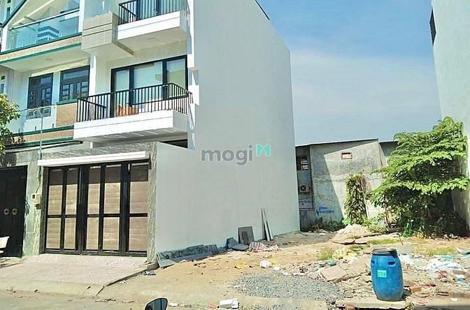 Hình ảnh Người quen cần bán gâp đất đường tên lửa ,cách eaon bình tân 700m SHR