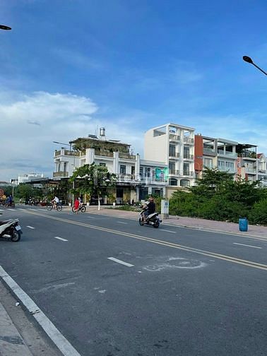 Hình ảnh Cần bán gấp nền vị trí đẹp khu dân cư Tên Lửa - Bình TÂN