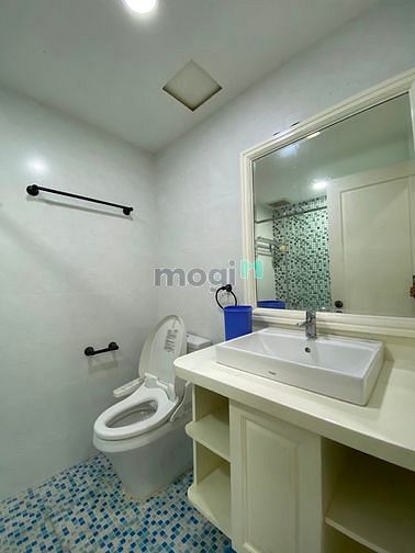 Hình ảnh Cho thuê căn 2pn 2wc Garden Gate View Hồ bơi