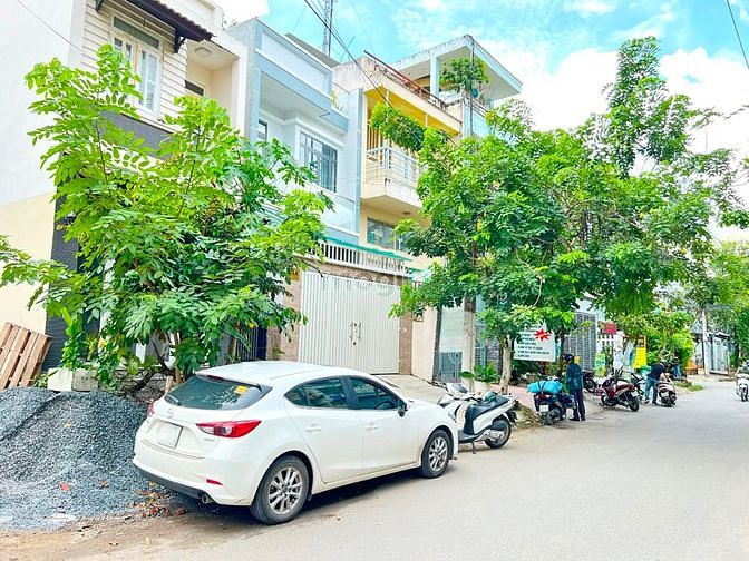 Hình ảnh Bán Gấp Nhà MT DS Phạm Hữu Lầu , Q7