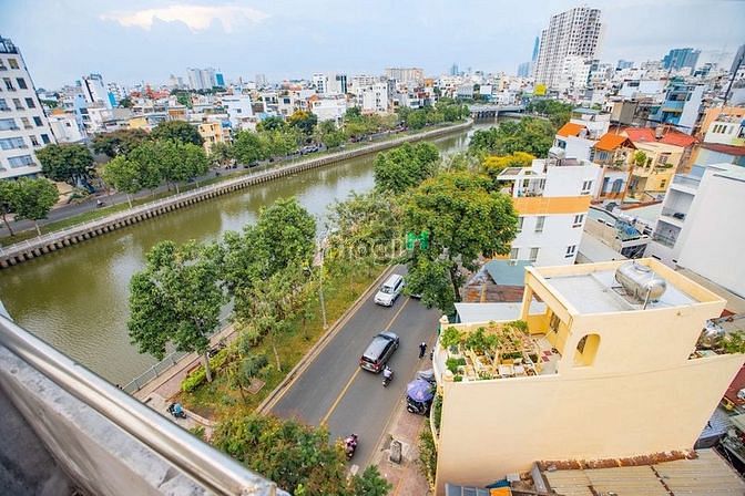 Hình ảnh Nhà mới mặt tiền Hoàng Sa quận 3