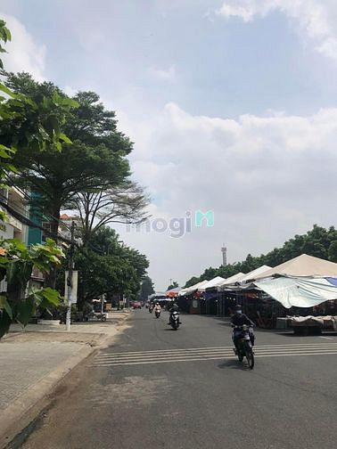 Hình ảnh Nhà thuê MTKD vành đai trong btđb bình Tân 6x20, 4tấm + hầm thang máy
