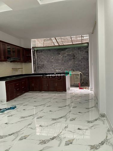 Hình ảnh Bán nhà 4 tầng, ngay ĐH Văn Lang, hẻm 8m, 76m2, chỉ 9.8 tỷ