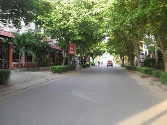 Hình ảnh Bán đất KDC Tân Thuận Tây, Quận 7, giá 3,2 tỷ/80m2, sổ riêng, xây ngay
