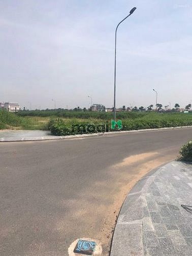 Hình ảnh Cần bán đất ngay đường Đinh Thị Thi gần khu đô thị Vạn Phúc, có sổ sẵn