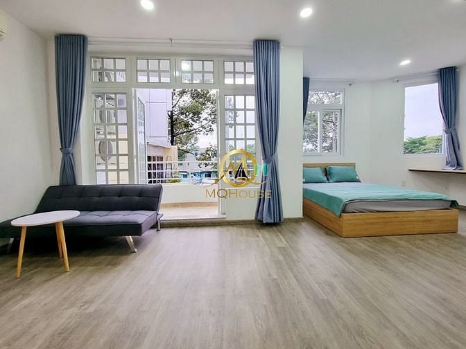Hình ảnh Mb6623 nạp rút nhanh chóng Ban Công_Full NT_ Mới 100% cách sân vận động Phú Thọ 1,5km